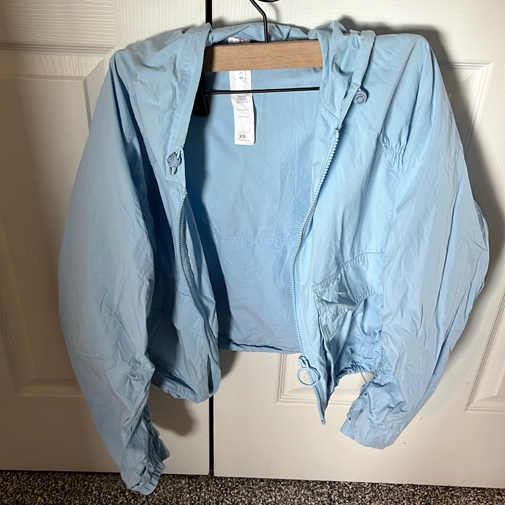 Fabletics Cropped Rain Jacket